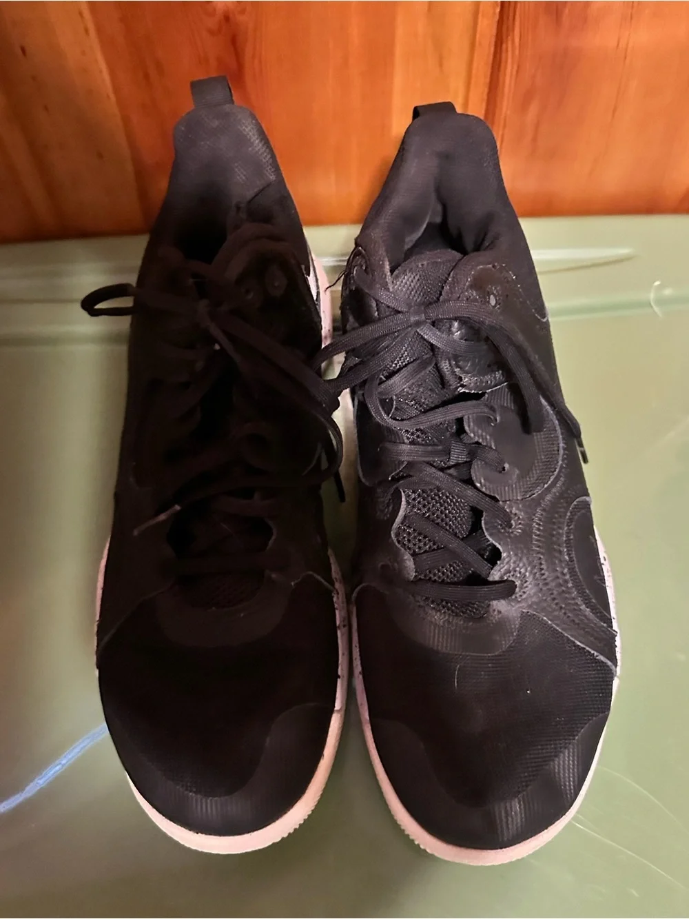 Women’s basketball shoes